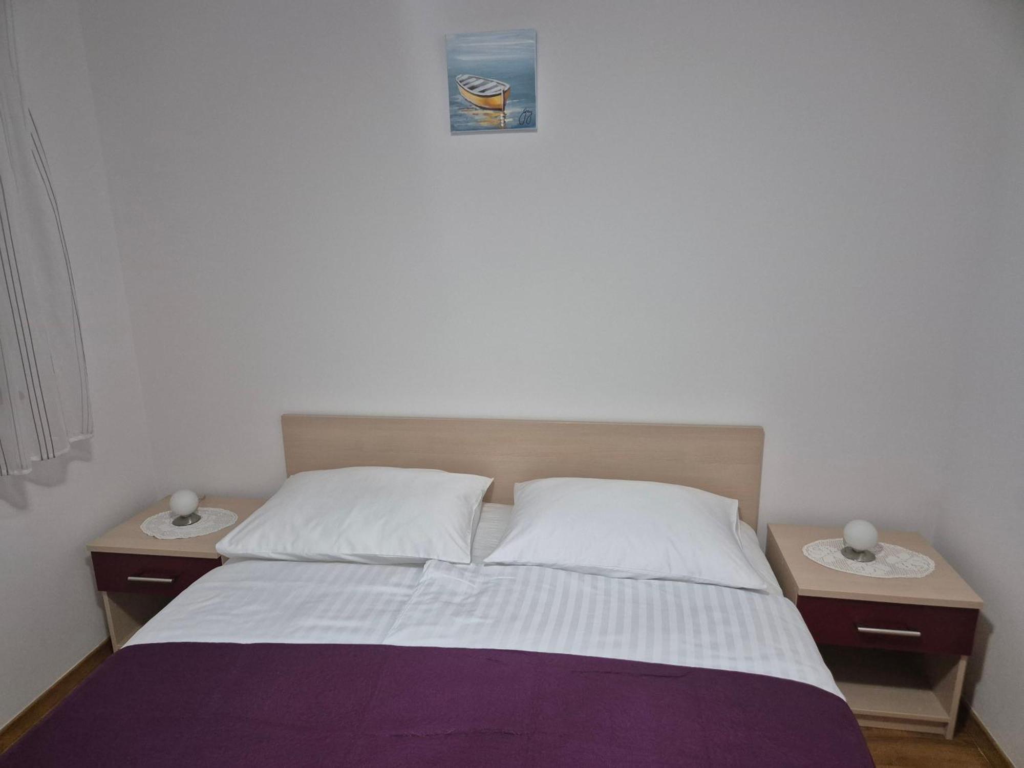Apartment Znjan *